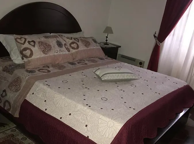 La Staffa בית הארחה Aquino